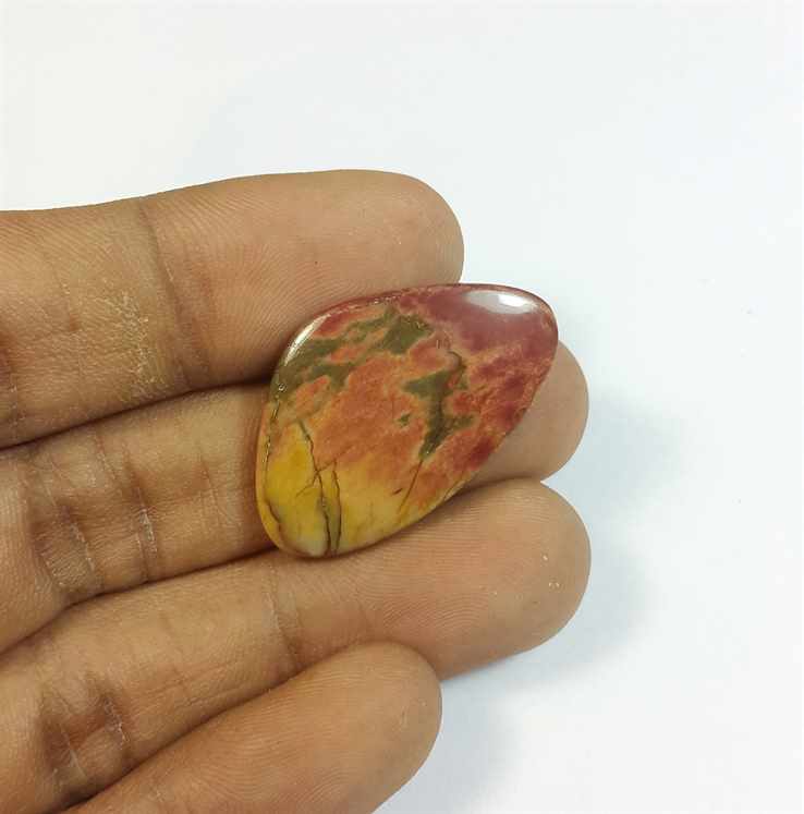 17.16 Carats Cherry Creek Jasper 29.99 x 18.75 x 3.98 mm