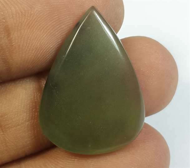 14.46 Carats Nephrite Jade 25.90 x 18.57 x 4.02 mm