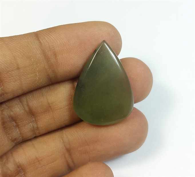 14.46 Carats Nephrite Jade 25.90 x 18.57 x 4.02 mm