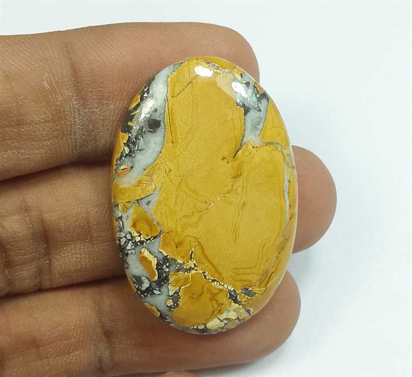 42.91 Carats Maligano jasper 35.45 x 23.66 x 5.50 mm