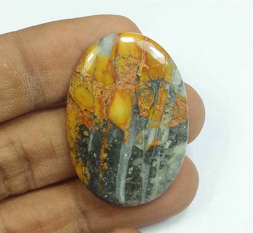 37.25 Carats Maligano jasper 35.99 x 25.63 x 4.38 mm
