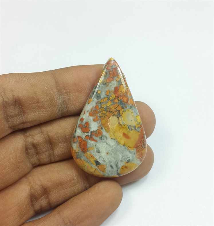 49.35 Carats Maligano jasper 41.62 x 27.00 x 5.64 mm