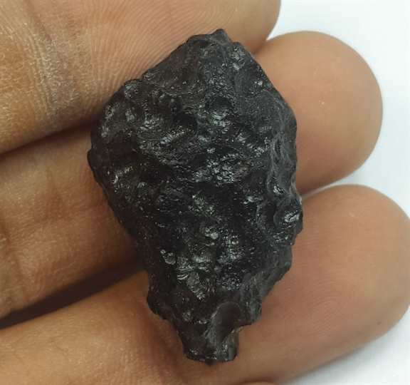 38.30 Carats Lava 29.26 x 18.23 x 16.44 mm