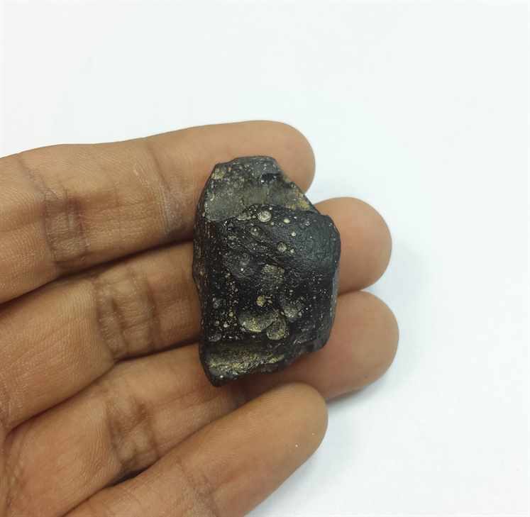 65.20 Carats Lava 33.96 x 20.20 x 17.42 mm