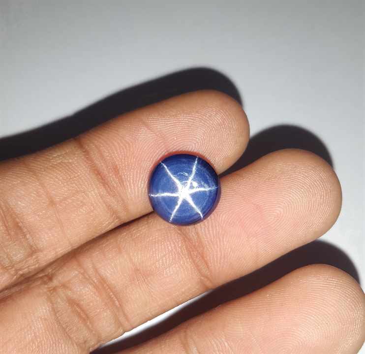 3.75 Carats Star Sapphire 9.76 x 9.70 x 3.90 mm