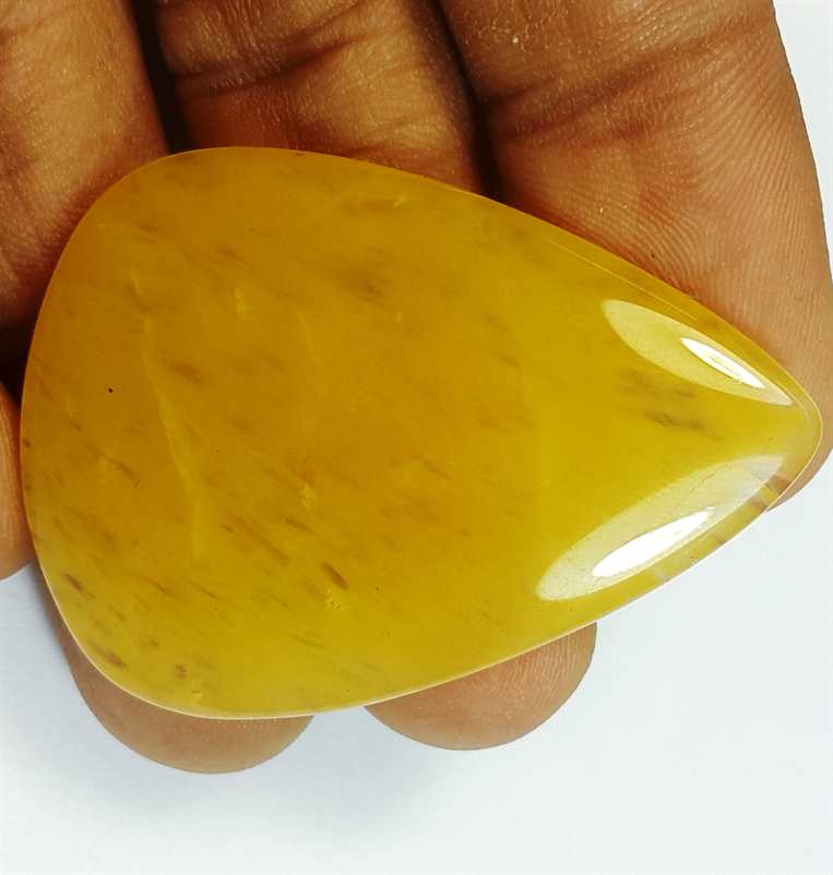 50.99 Carats Yellow Quartz 42.61x30.85x5.37 mm