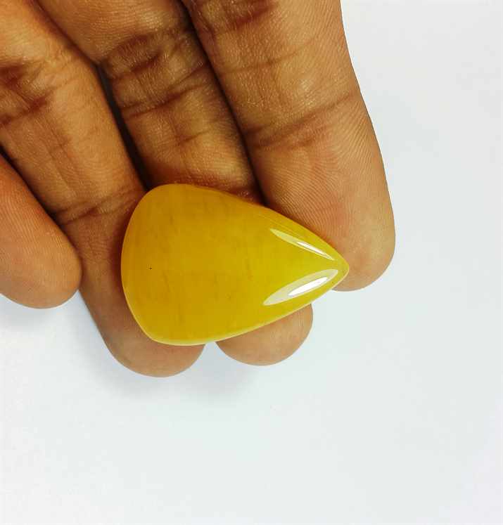 30.15 Carats Yellow Quartz 30.30x21.71x6.00 mm