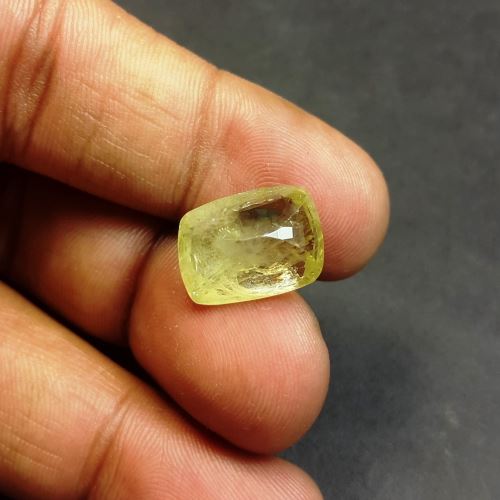 14.18 Carats Greenish Yellow Sapphire  16.11 x 16.89 x 8.15 mm