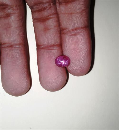 2.56 Carats African Star Ruby 8.06x6.44x4.14 mm